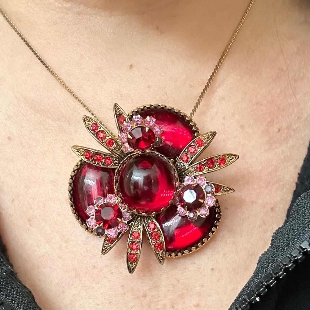 Vintage 1960’s Rare Red Cabochon Lucite Rhinestone Floral Pendant Necklace